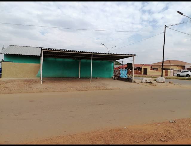 2 BEDROOM HOUSE FOR SALE IN MOHLAKENG